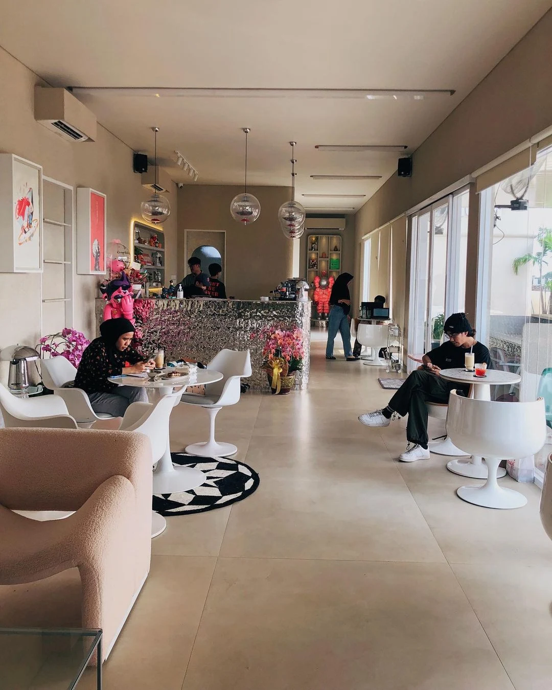 Medium Social Space Pancoran Jakarta Medium Social Space Pancoran Jakarta