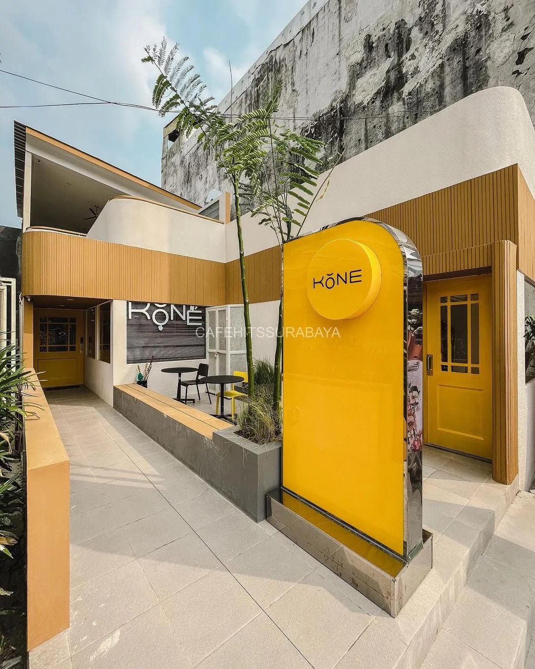 Konego Comfort Food Surabaya Jam Buka, Menu & Lokasi Konego Comfort Food Surabaya Jam Buka, Menu & Lokasi