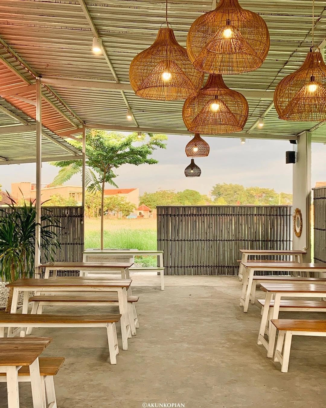 Nilu Interaksi Surakarta Daftar Menu & Lokasi Nilu Interaksi Surakarta Daftar Menu & Lokasi