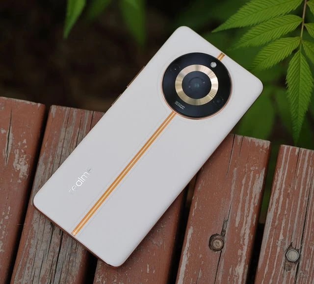 Realme 11 Pro Plus Realme 11 Pro Plus