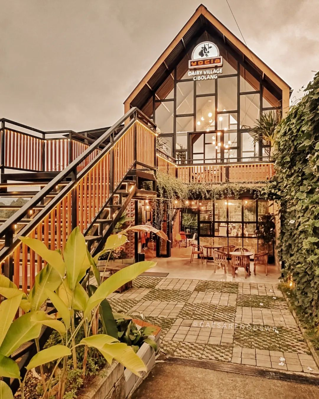 Yocia Dairy Village Cibolang Daya Tarik, Menu & Lokasi Yocia Dairy Village Cibolang Daya Tarik, Menu & Lokasi