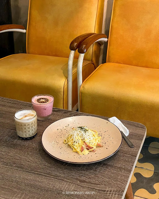 1994 Coffee and Creative Space Naripan Menu 1994 Coffee and Creative Space Naripan Menu