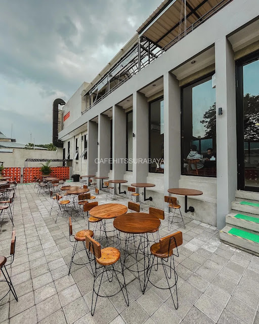 Cafe Terbaru di Surabaya Cafe Terbaru di Surabaya