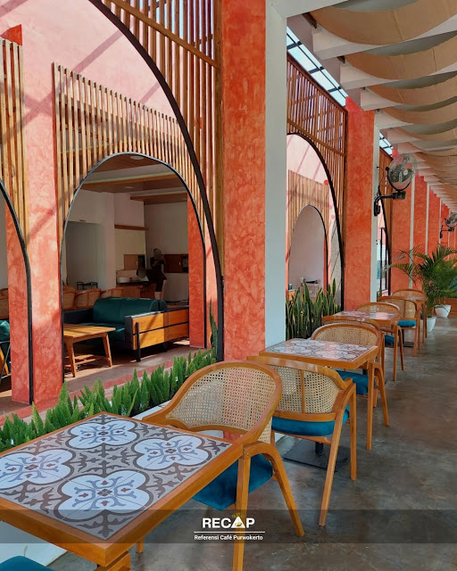 Kalarasa Cafe and Resto Baturaden Kalarasa Cafe and Resto Baturaden