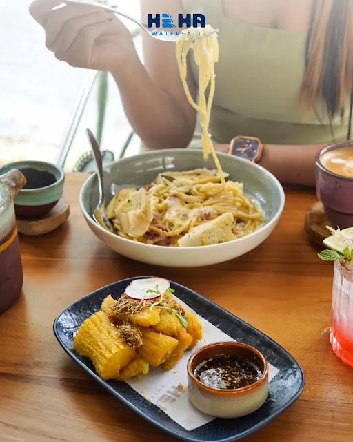 Menu di HeHa Waterfall Bogor Menu di HeHa Waterfall Bogor