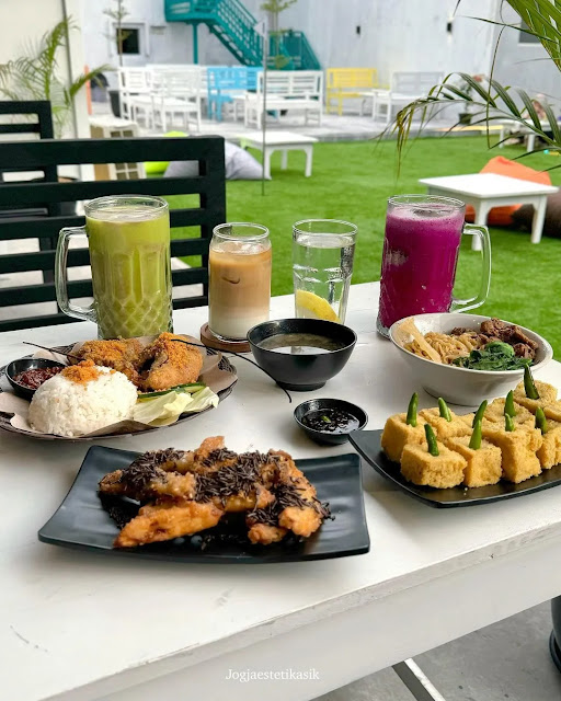 Menu di OTW Seturan Jogja Menu di OTW Seturan Jogja