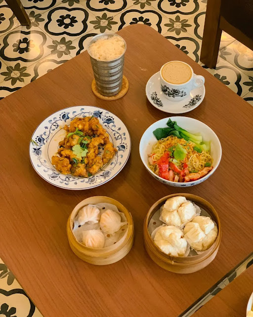 Menu di Tiga Rumpun Bandung Menu di Tiga Rumpun Bandung